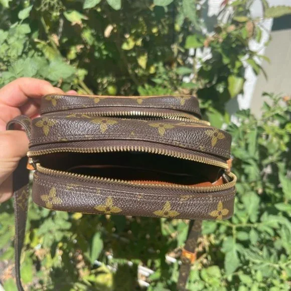 Louis Vuitton LV Shoulder Bag Amazon - Picture 10 of 15